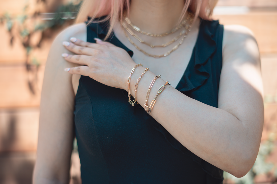 Bracelet in 18k gold, medium.